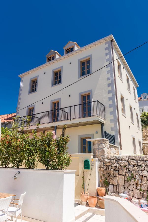 Casa Antika